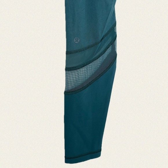 Lululemon Seek The Heat Tight 28” - Picture 8 of 8